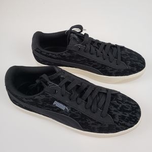 Puma women's black Sneakers